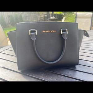 Michael Kors Selma Bag